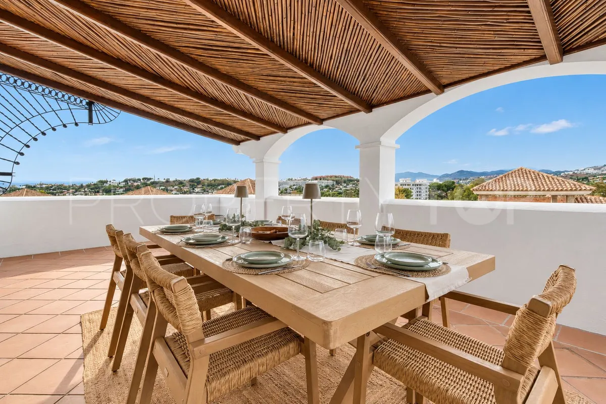 Nueva Andalucia 4 bedrooms town house for sale