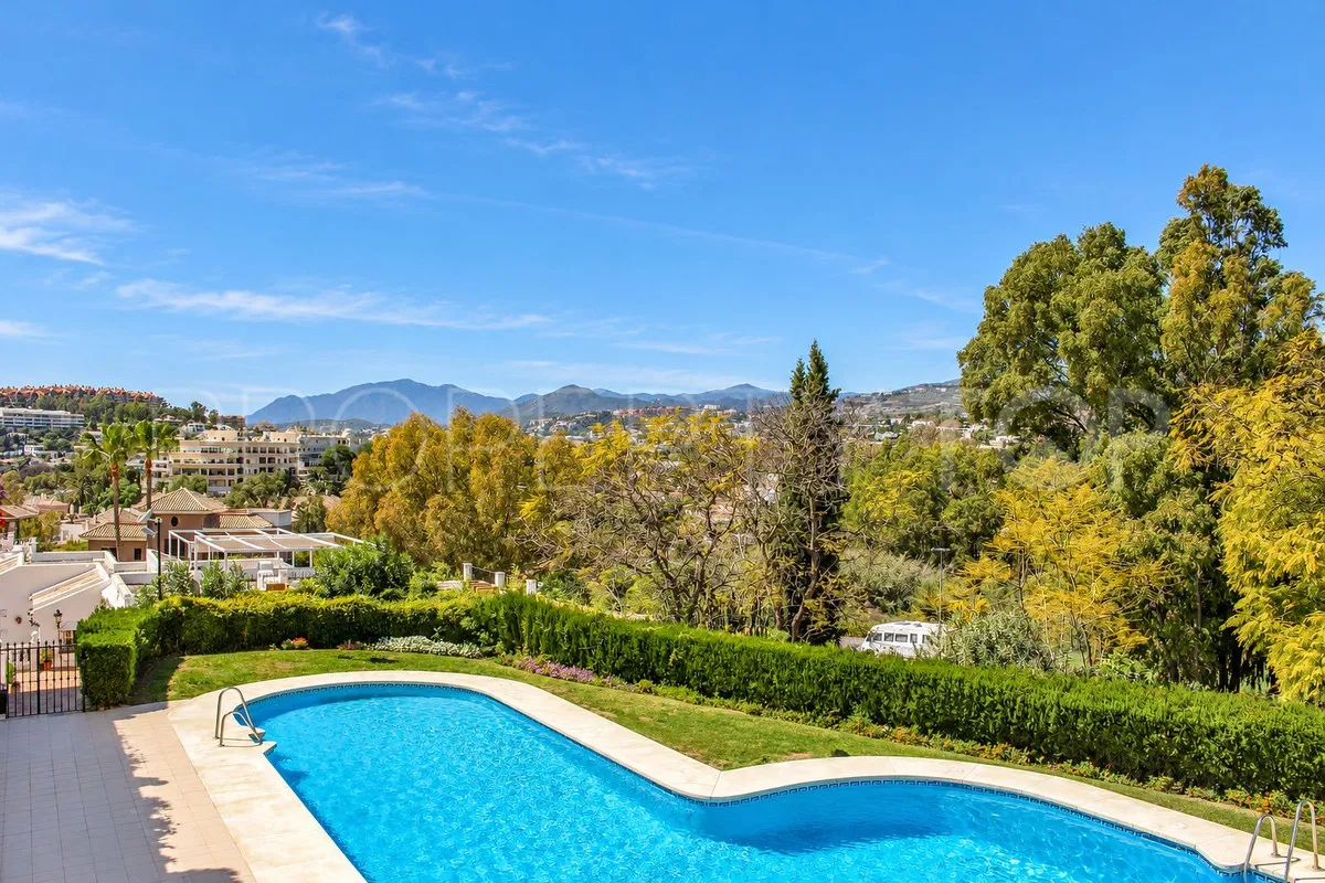 Nueva Andalucia 4 bedrooms town house for sale