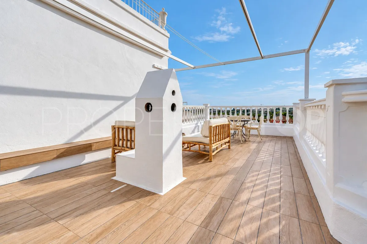 Nueva Andalucia 4 bedrooms town house for sale
