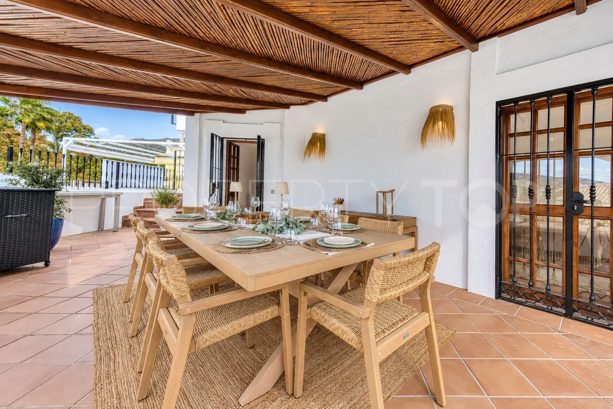 Nueva Andalucia 4 bedrooms town house for sale