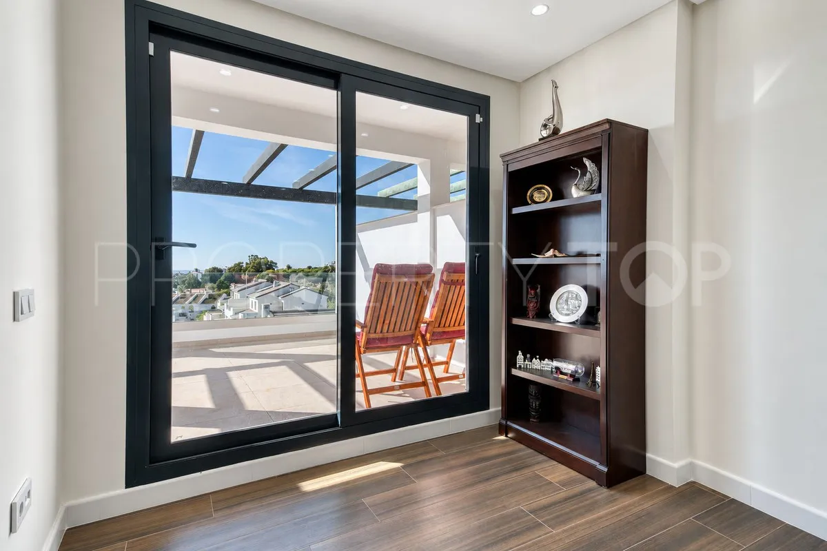 Comprar apartamento en Estepona de 3 dormitorios