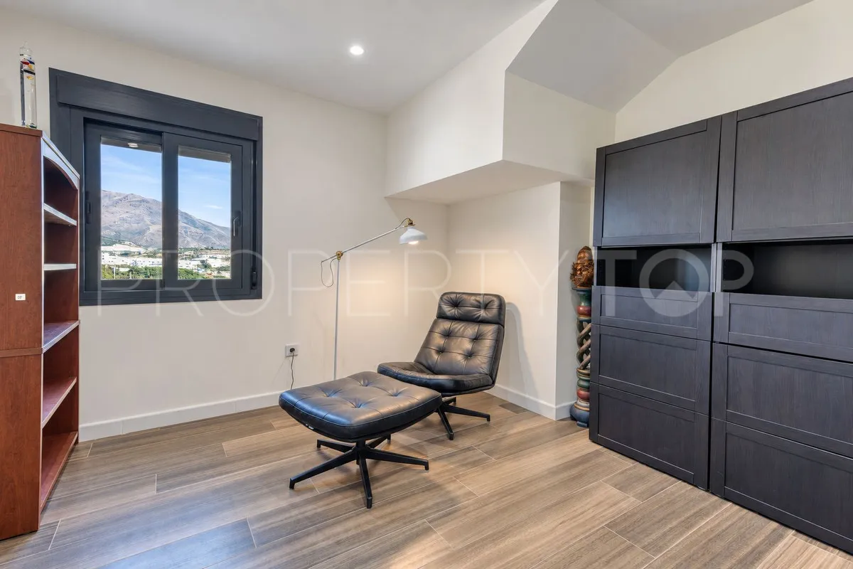 Comprar apartamento en Estepona de 3 dormitorios