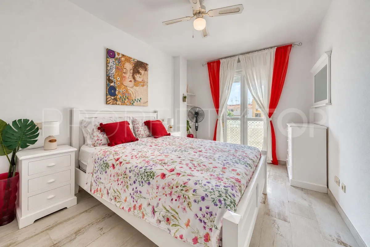 Sabinillas apartment for sale