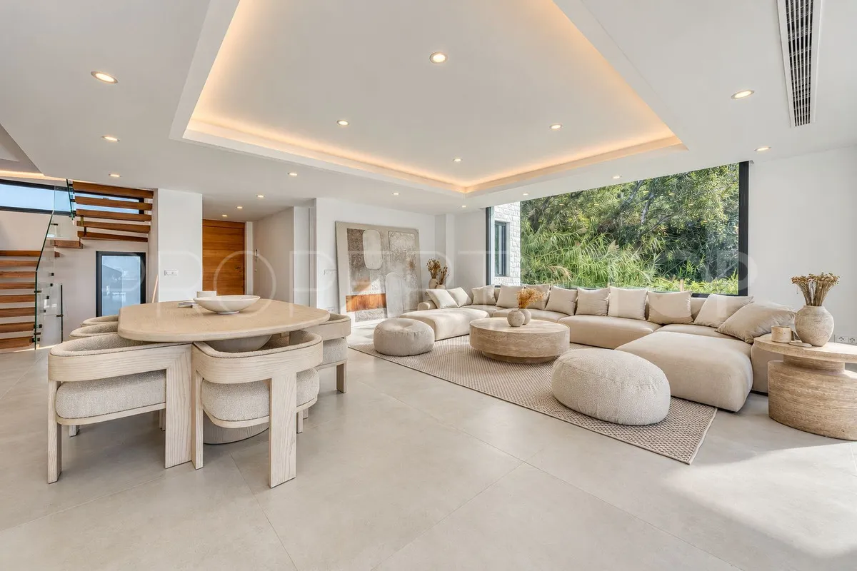 Benalmadena, villa de 5 dormitorios en venta