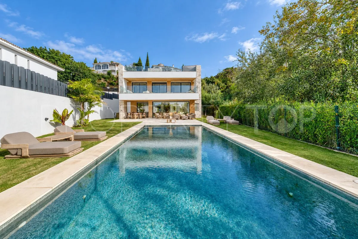 Benalmadena, villa de 5 dormitorios en venta