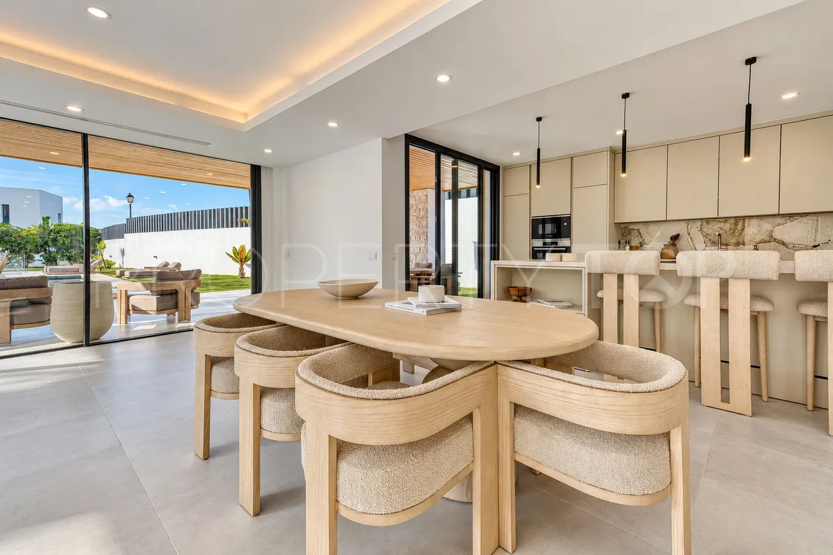 Benalmadena, villa de 5 dormitorios en venta