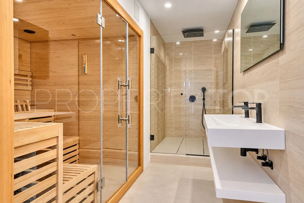 Benalmadena, villa de 5 dormitorios en venta