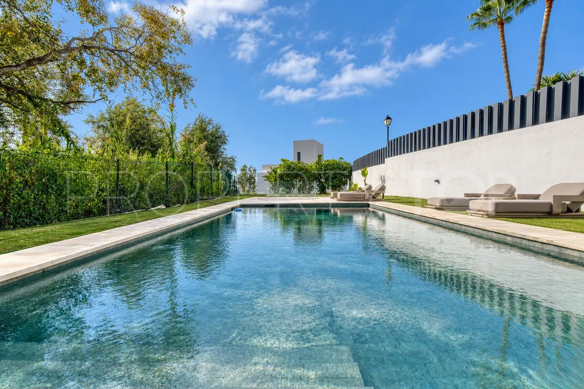 Benalmadena, villa de 5 dormitorios en venta