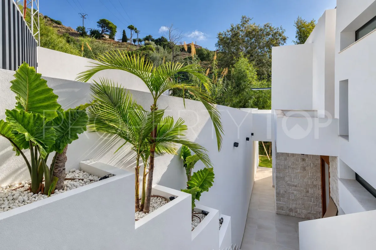 Benalmadena, villa de 5 dormitorios en venta