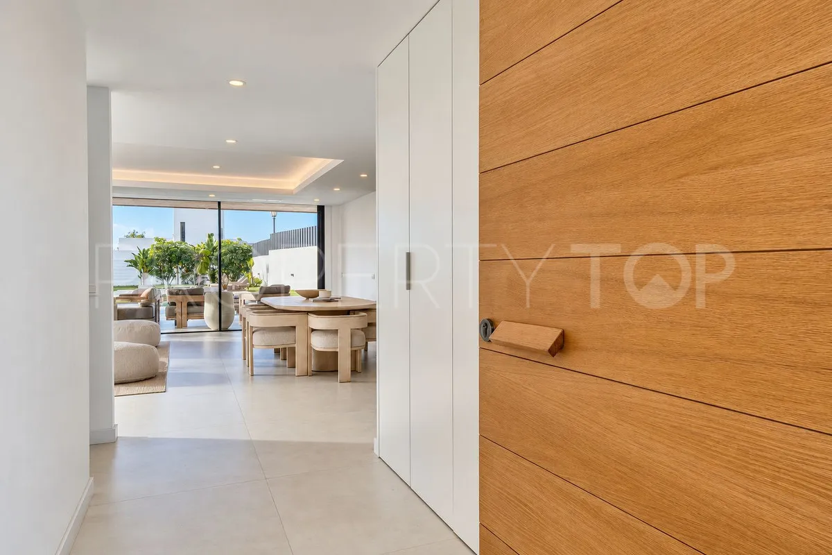 Benalmadena, villa de 5 dormitorios en venta