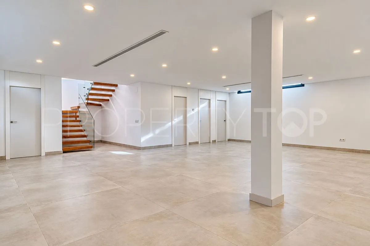 Benalmadena, villa de 5 dormitorios en venta