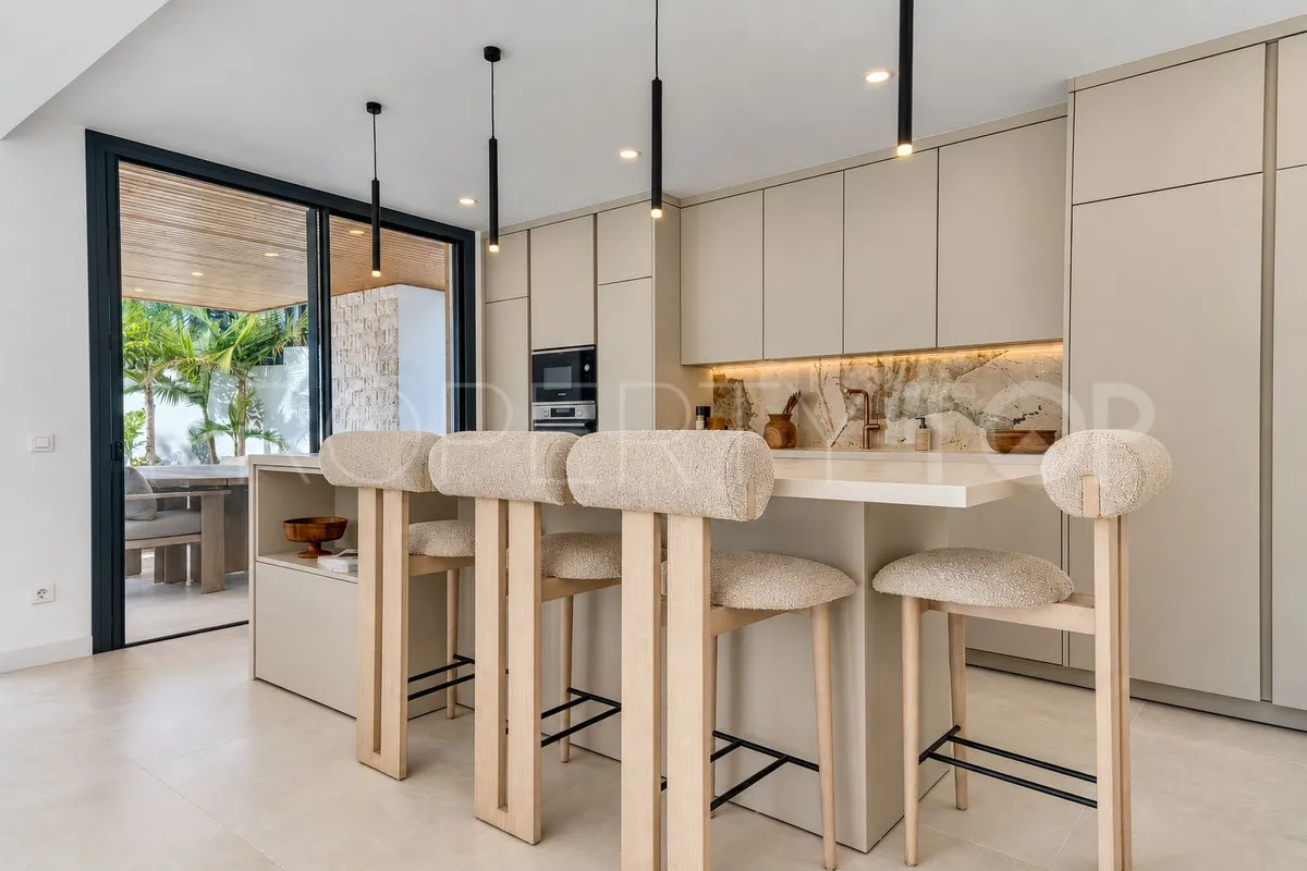 Benalmadena, villa de 5 dormitorios en venta