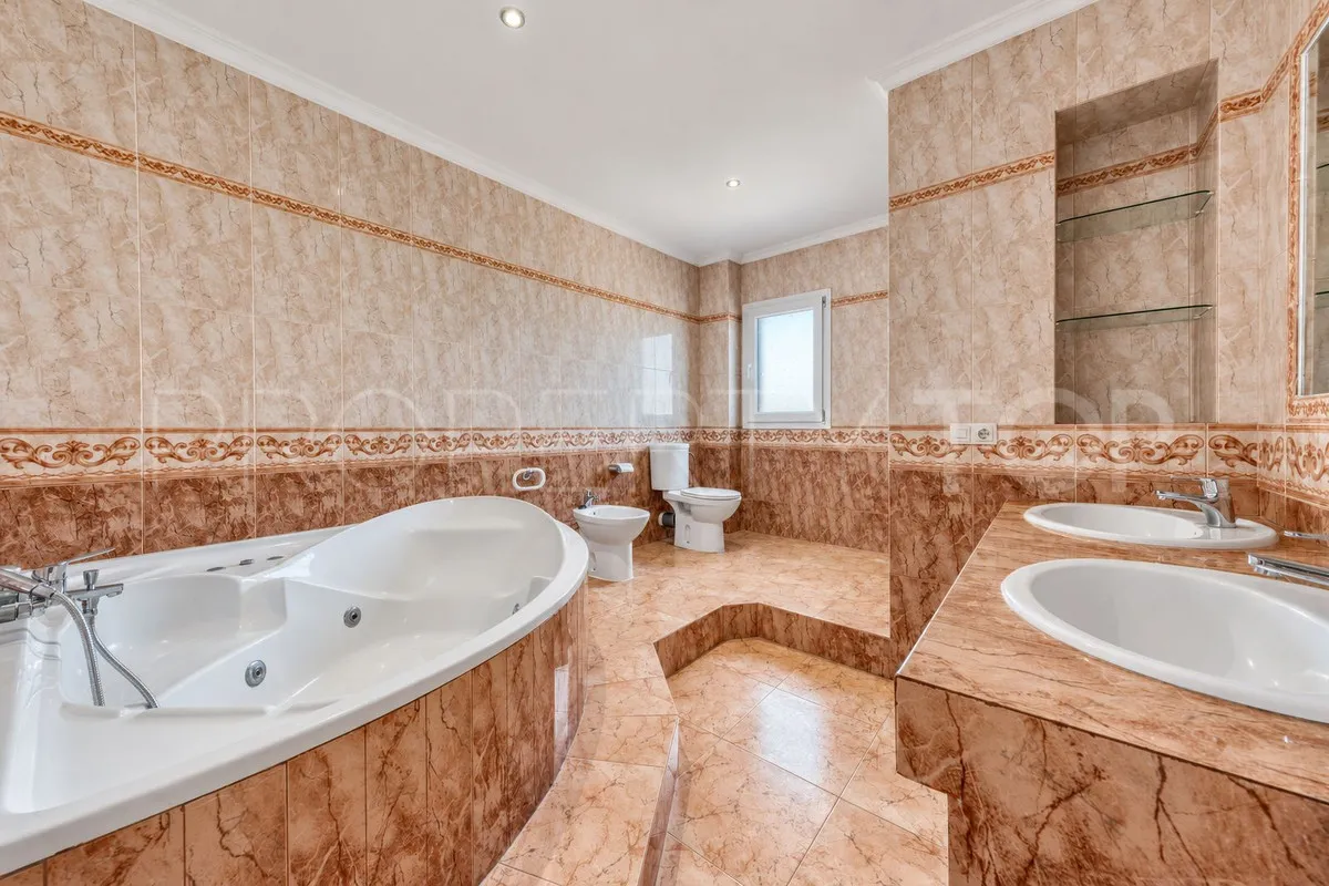 Manilva, villa en venta