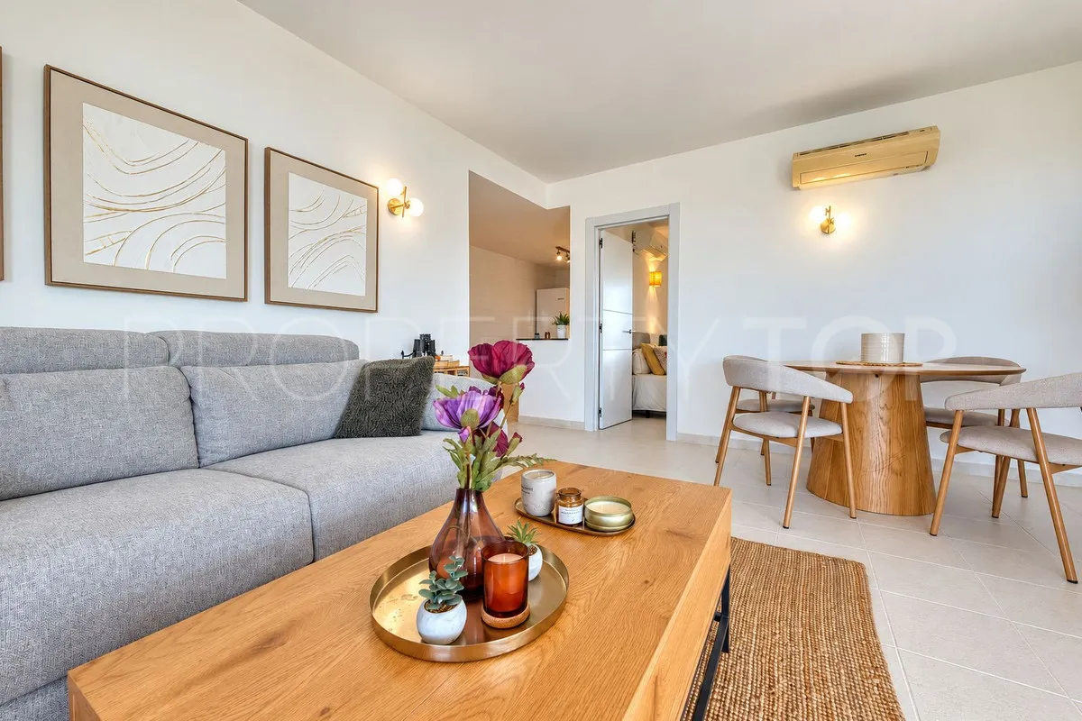 Apartamento de 2 dormitorios en venta en Fuengirola