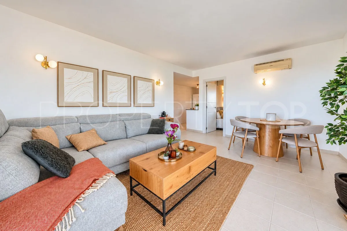 Apartamento de 2 dormitorios en venta en Fuengirola