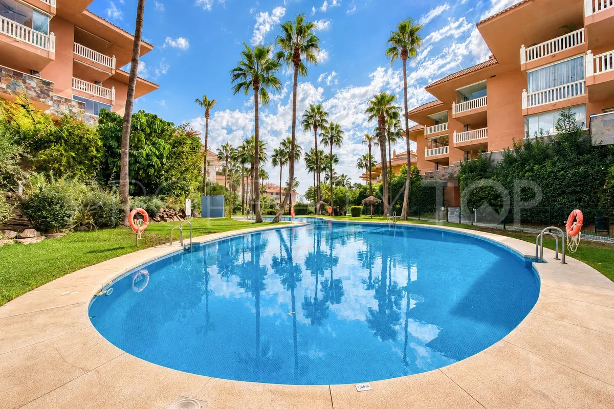Apartamento de 2 dormitorios en venta en Fuengirola