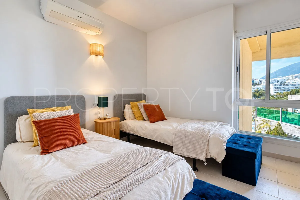 Apartamento de 2 dormitorios en venta en Fuengirola