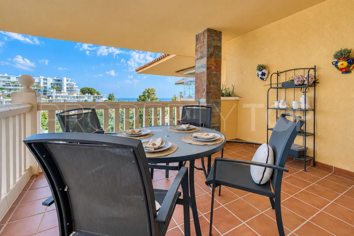 Apartamento de 2 dormitorios en venta en Fuengirola