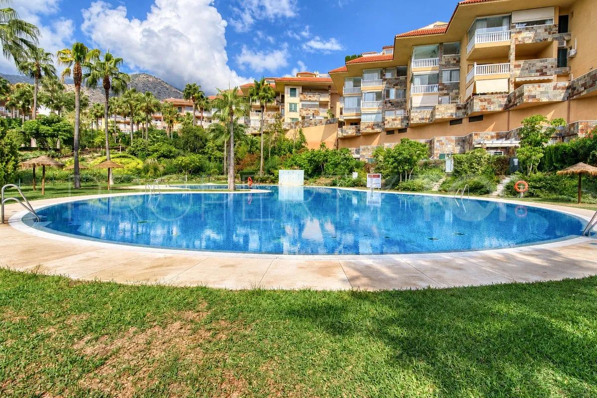 Apartamento de 2 dormitorios en venta en Fuengirola