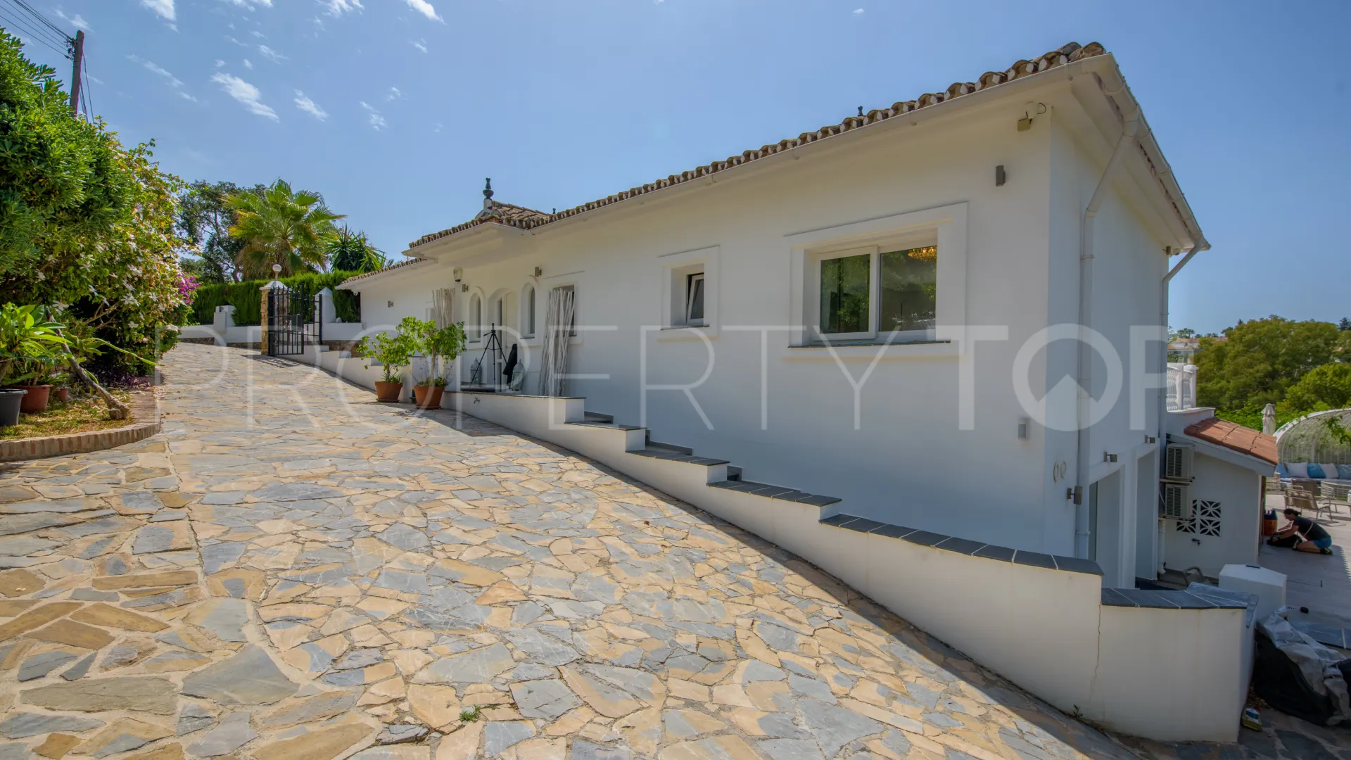 Elviria, villa con 5 dormitorios en venta