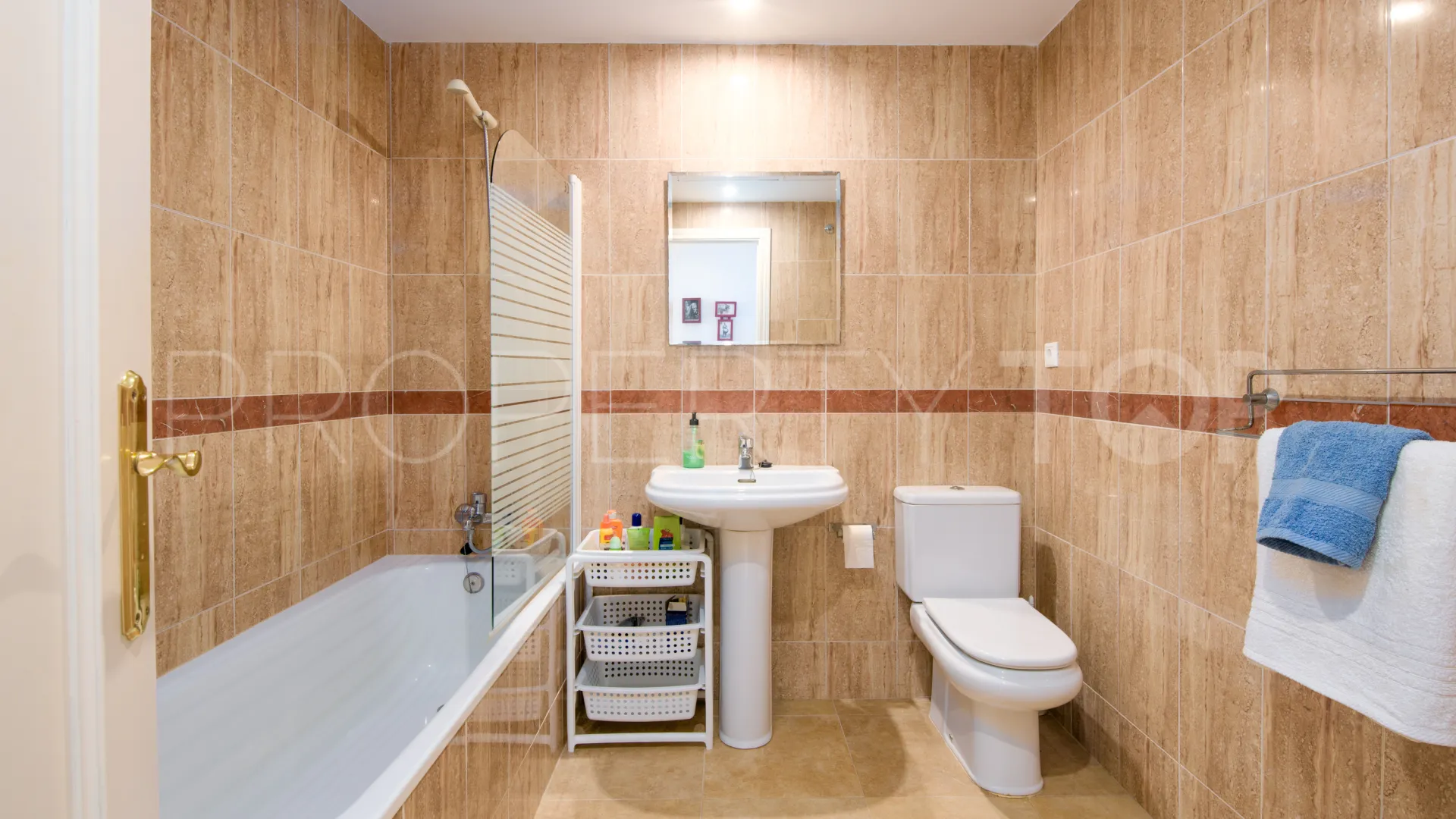 Penthouse for sale in Casares Playa with 3 bedrooms