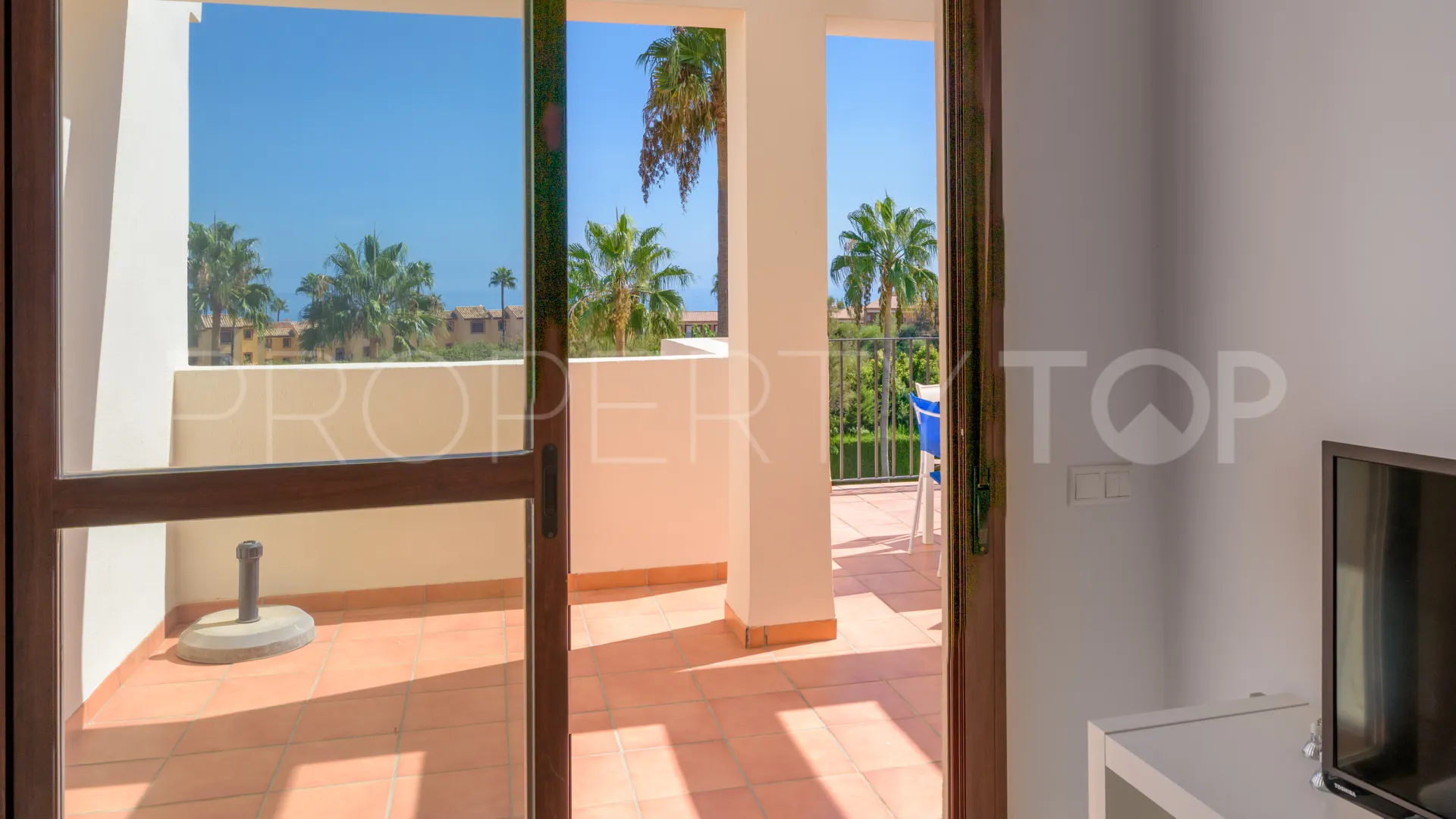 Penthouse for sale in Casares Playa with 3 bedrooms