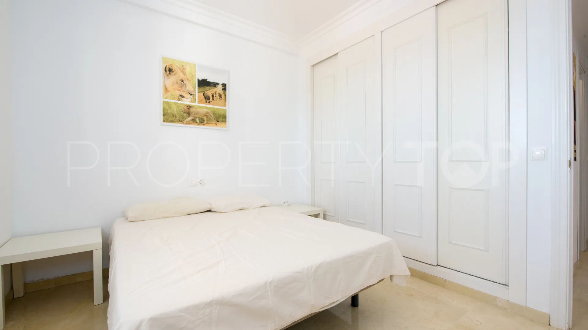 Penthouse for sale in Casares Playa with 3 bedrooms