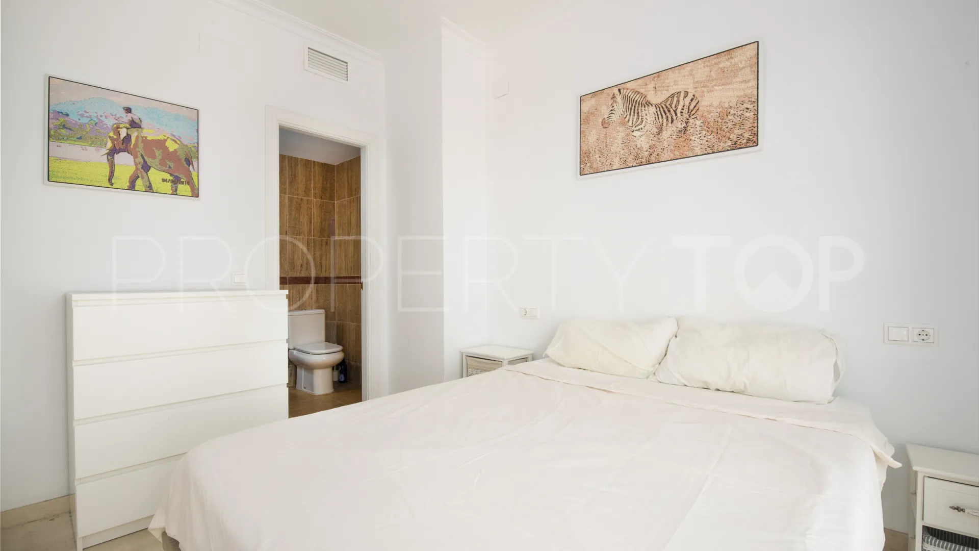Penthouse for sale in Casares Playa with 3 bedrooms