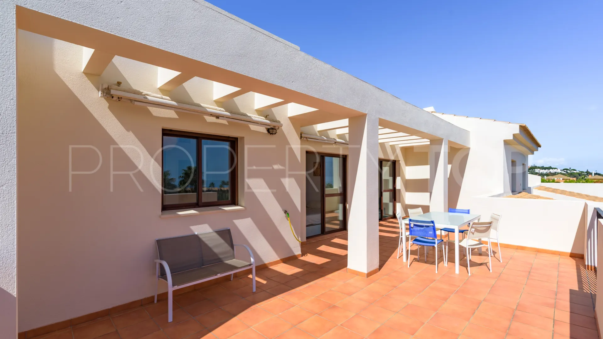 Penthouse for sale in Casares Playa with 3 bedrooms
