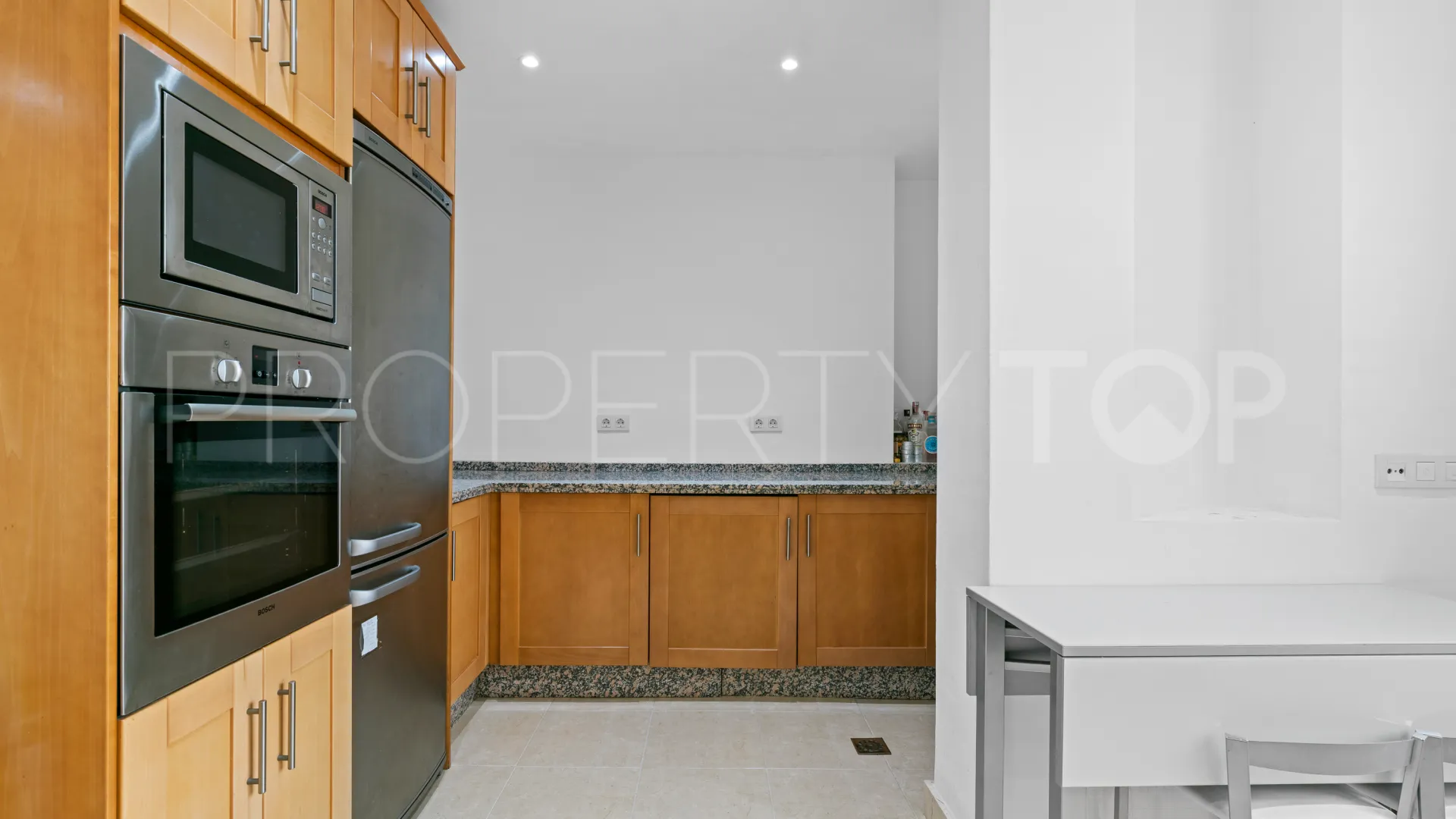 3 bedrooms penthouse in Majestic for sale