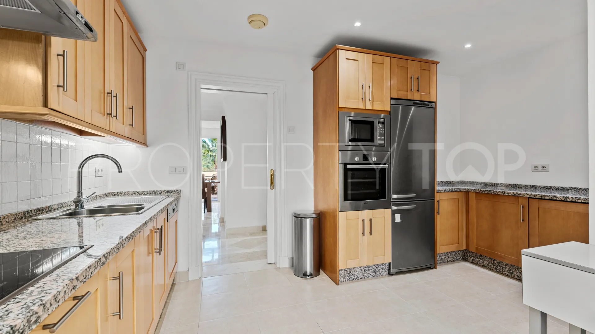 3 bedrooms penthouse in Majestic for sale