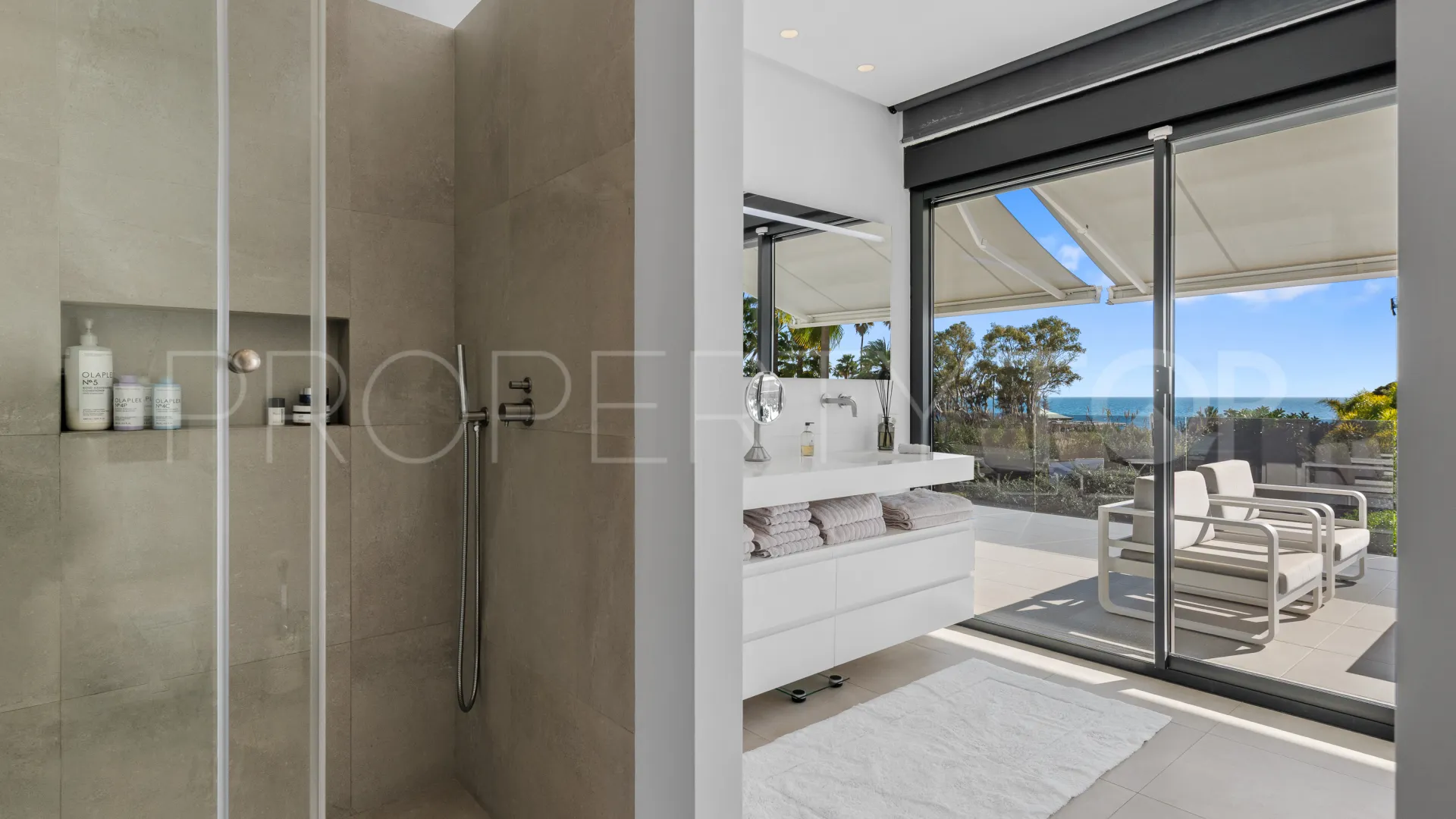 Villa con 4 dormitorios en venta en Los Monteros