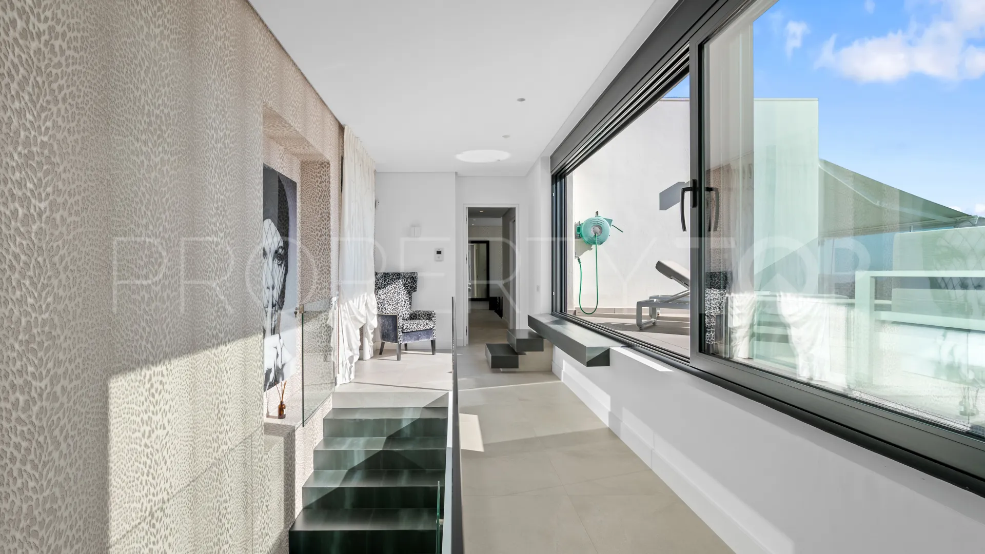 Villa con 4 dormitorios en venta en Los Monteros