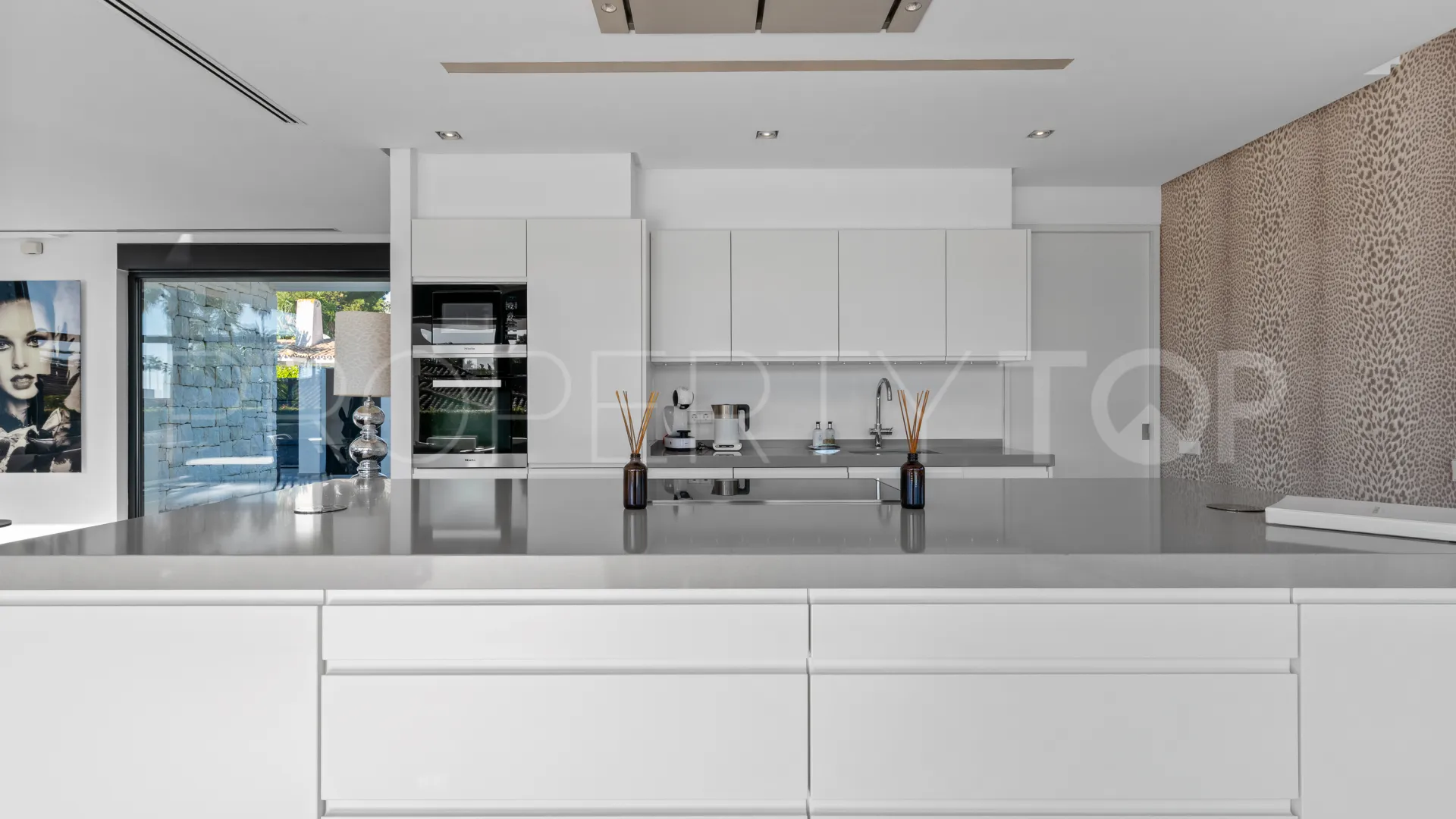 Villa con 4 dormitorios en venta en Los Monteros