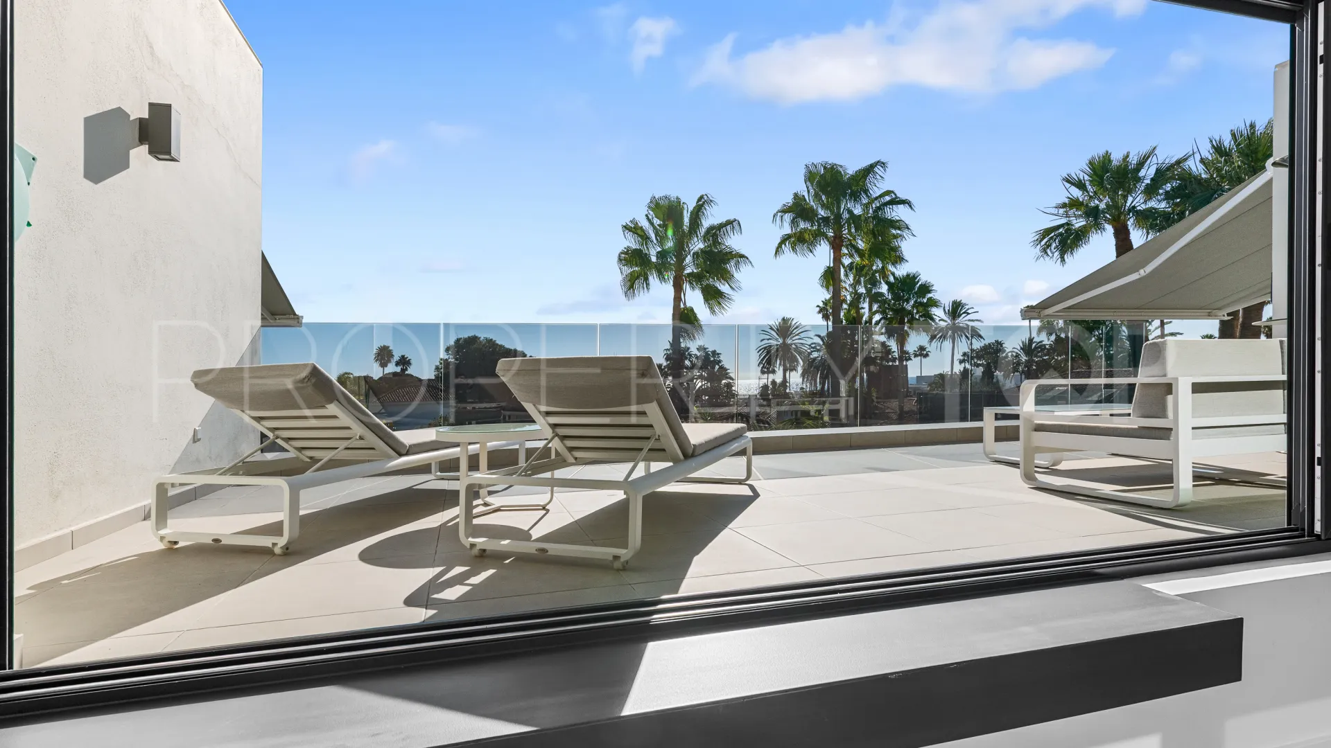 Villa con 4 dormitorios en venta en Los Monteros