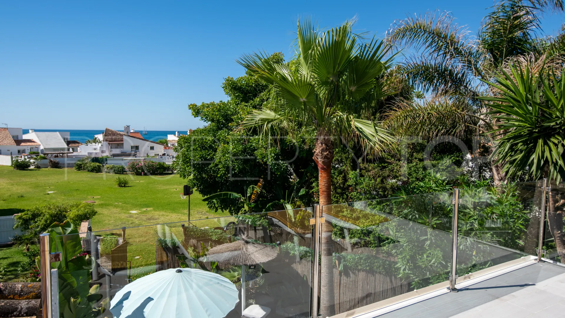 Semi detached house for sale in Bahia Dorada with 3 bedrooms