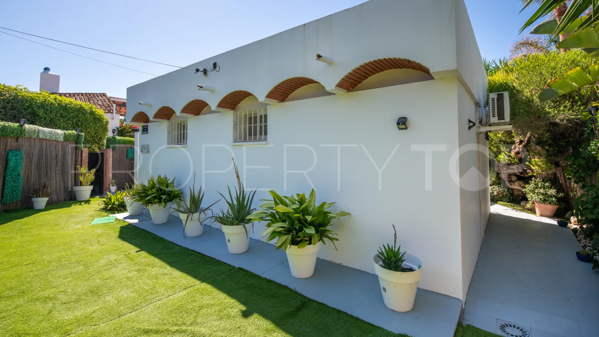 Semi detached house for sale in Bahia Dorada with 3 bedrooms