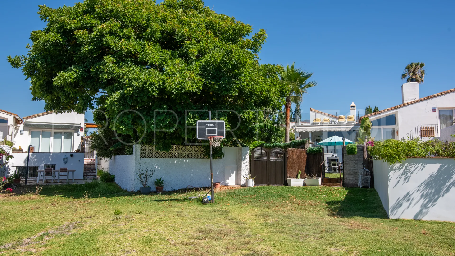 Semi detached house for sale in Bahia Dorada with 3 bedrooms