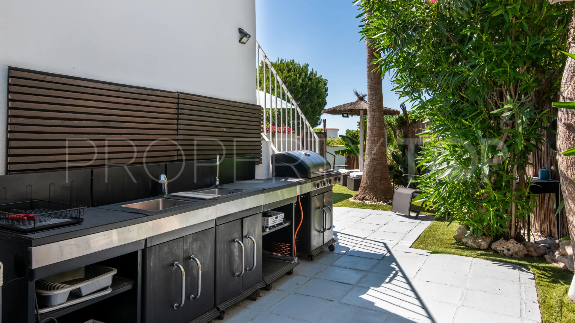Semi detached house for sale in Bahia Dorada with 3 bedrooms