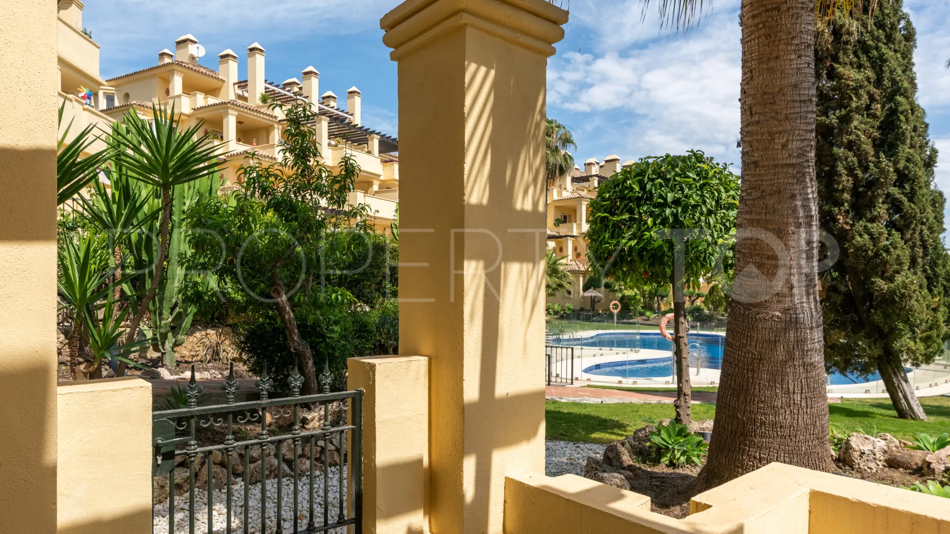 Majestic ground floor apartment for sale
