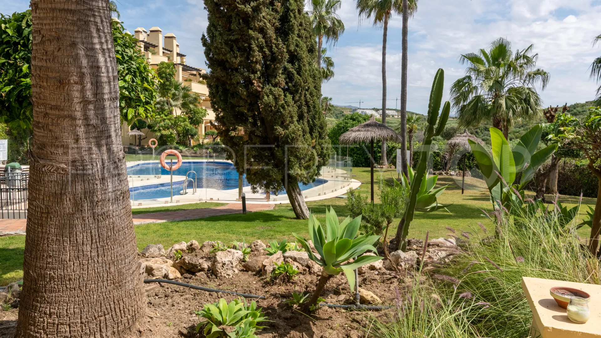 Majestic ground floor apartment for sale