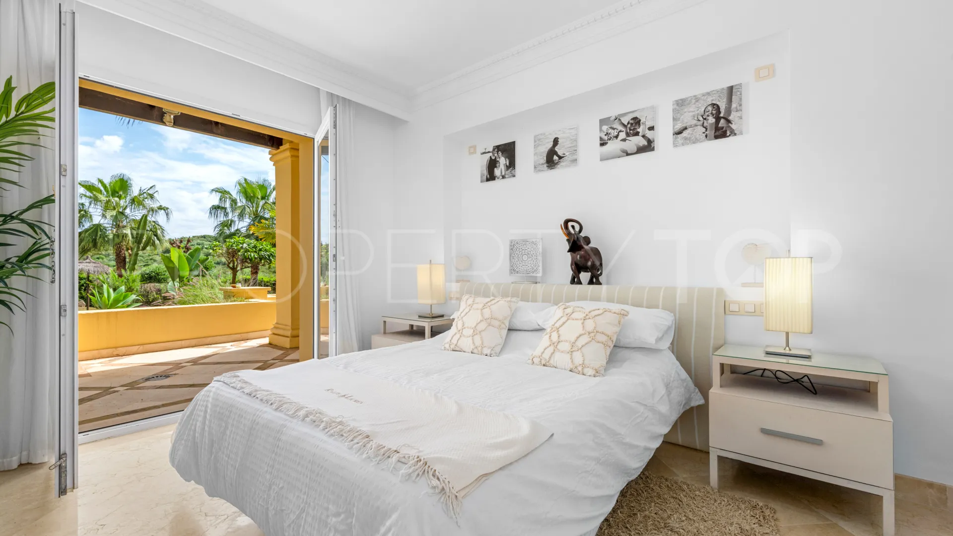 Majestic ground floor apartment for sale