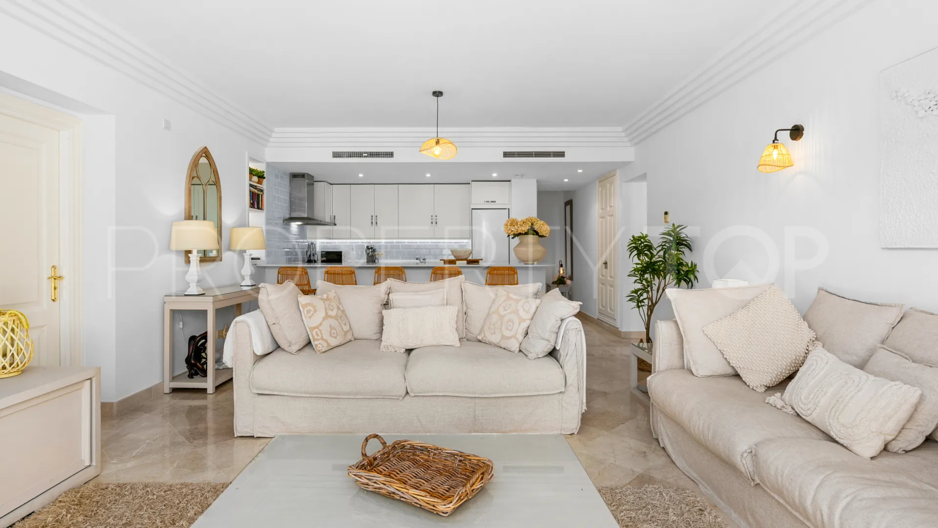 Majestic ground floor apartment for sale