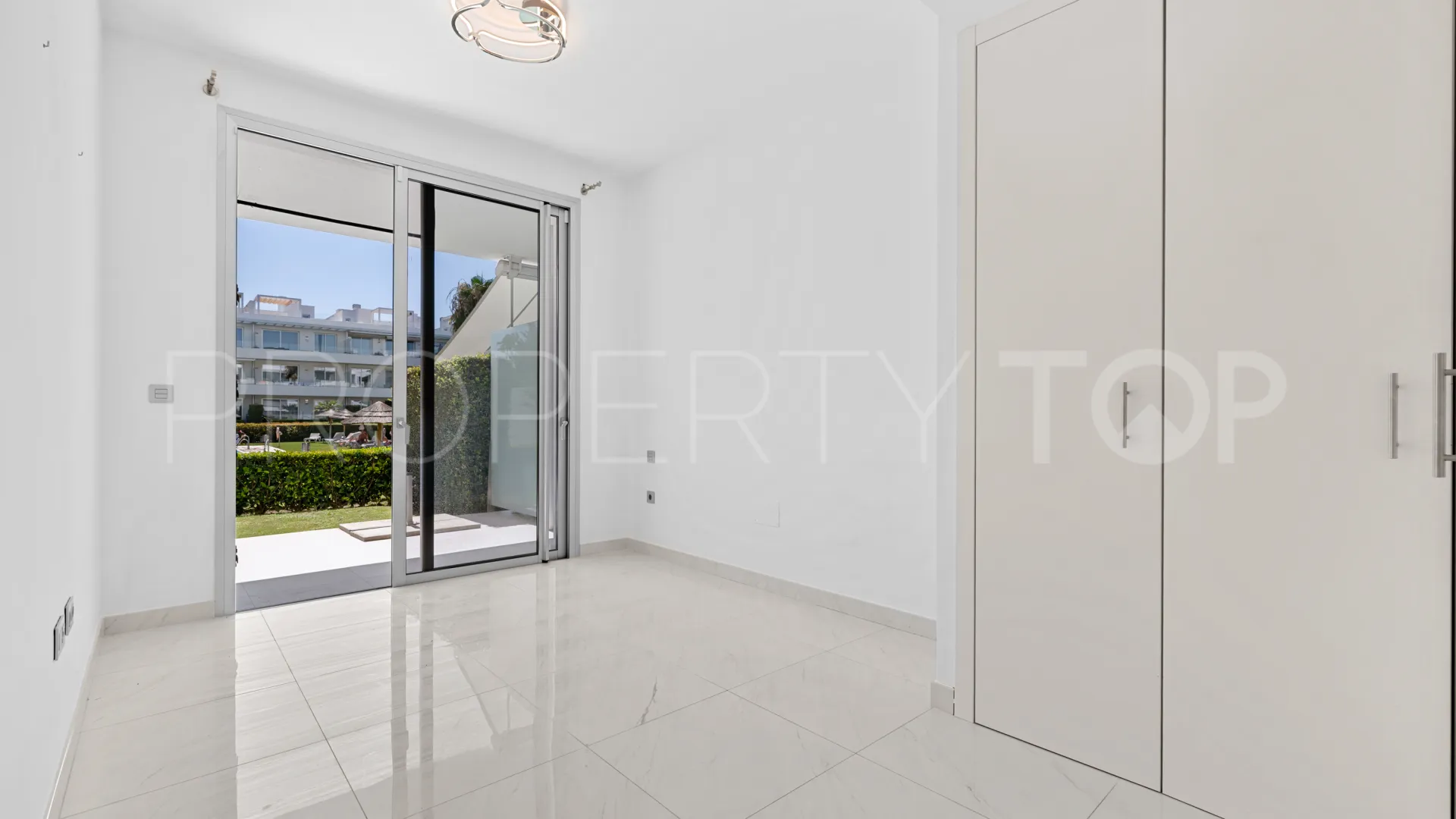 Belaire, apartamento planta baja en venta