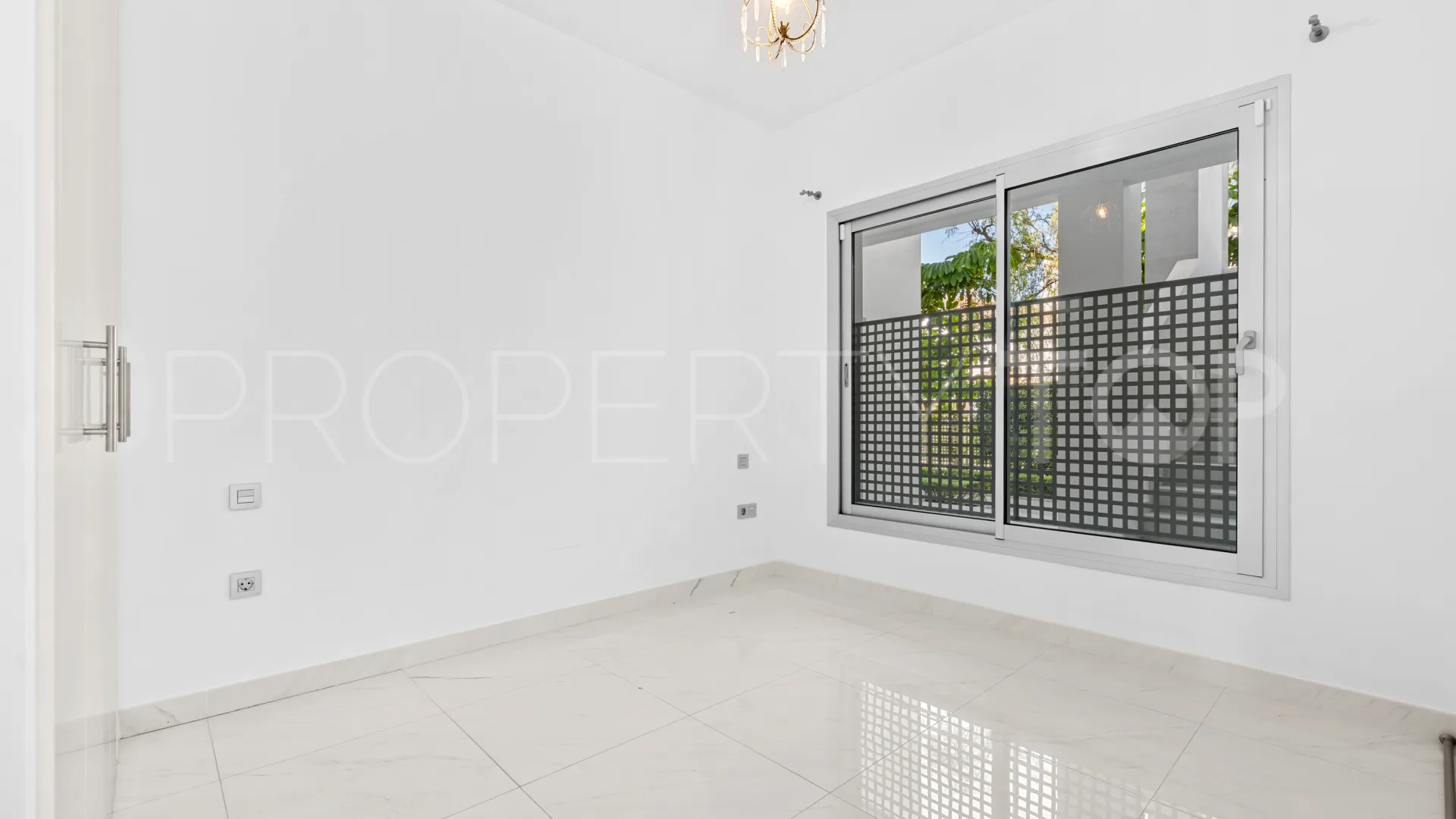 Belaire, apartamento planta baja en venta