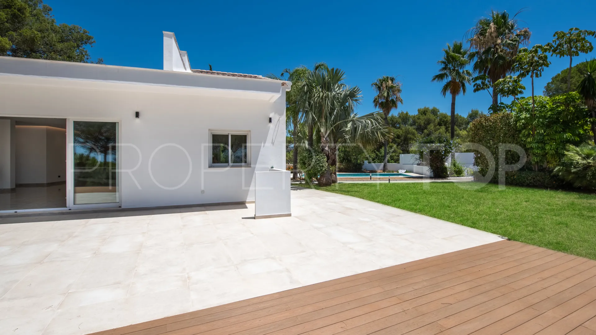 Villa en venta de 5 dormitorios en El Madroñal