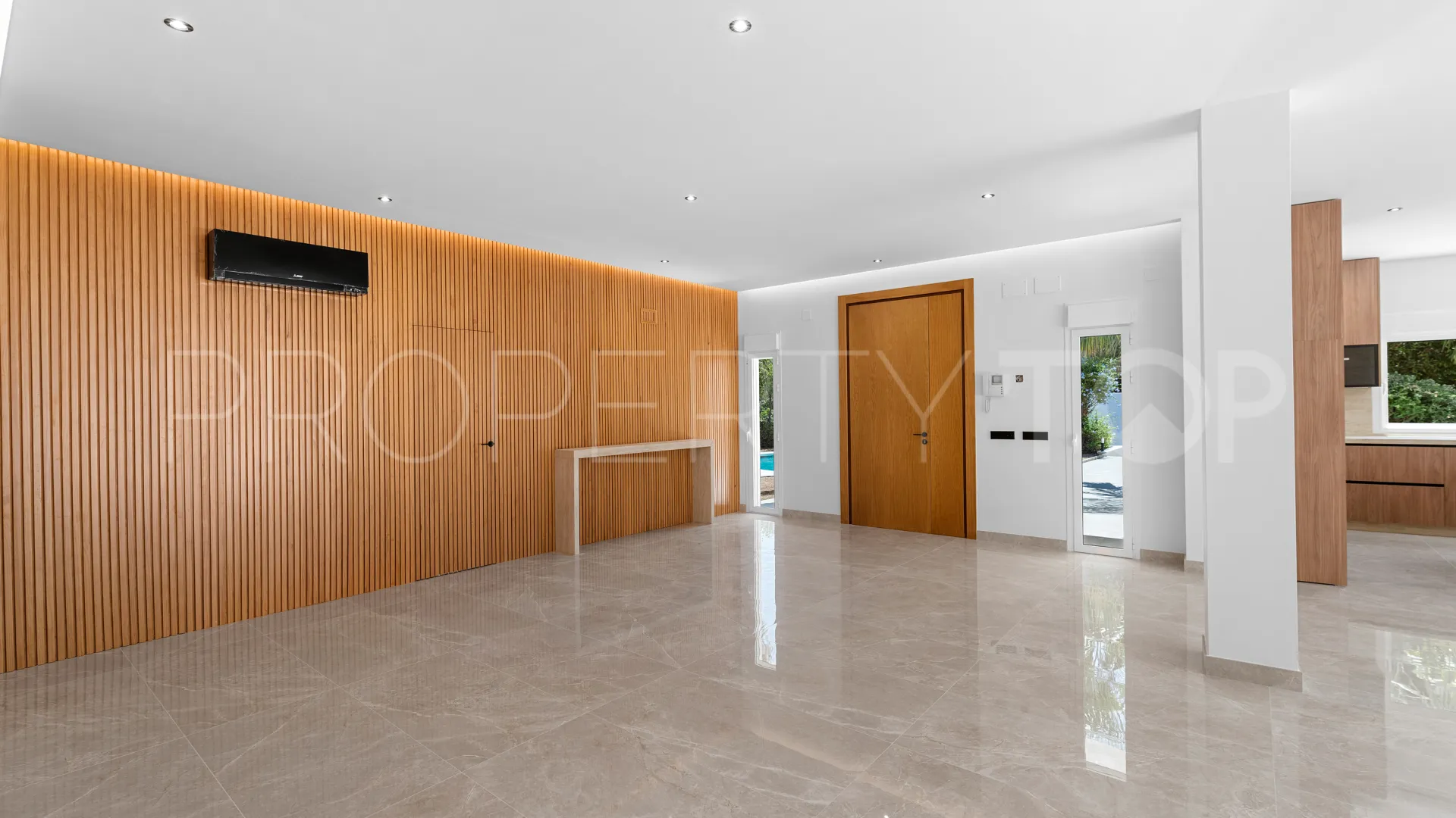 Villa en venta de 5 dormitorios en El Madroñal