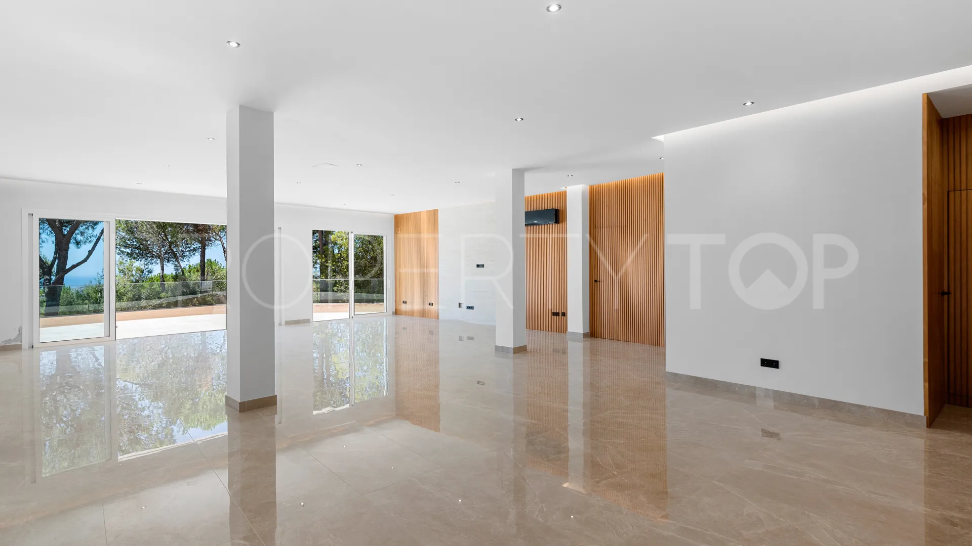 Villa en venta de 5 dormitorios en El Madroñal
