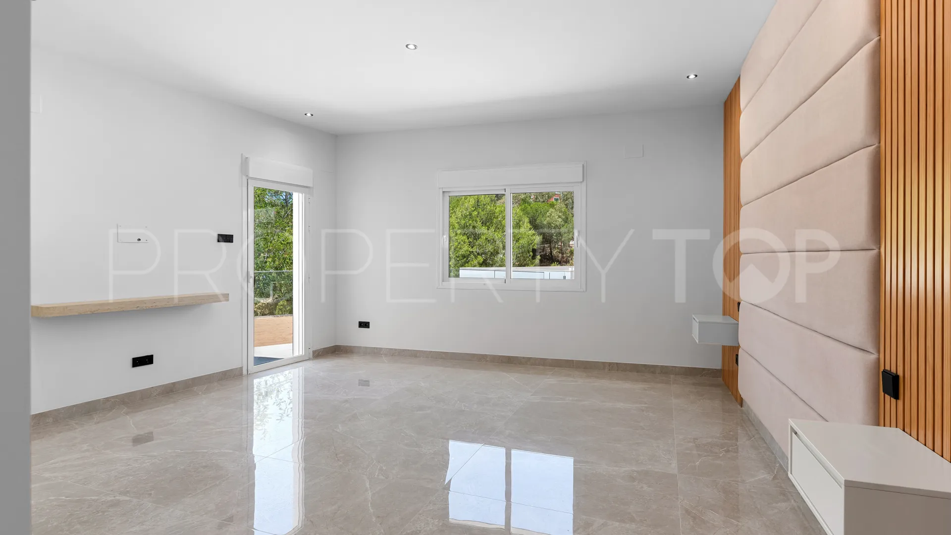 Villa en venta de 5 dormitorios en El Madroñal