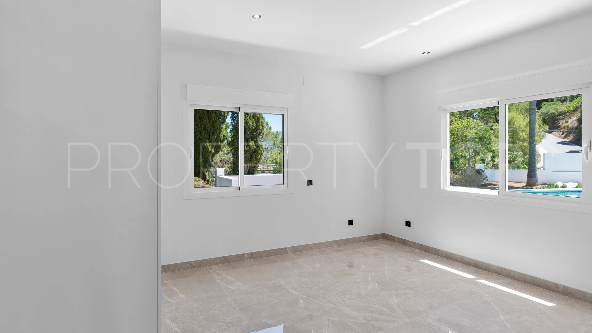 Villa en venta de 5 dormitorios en El Madroñal